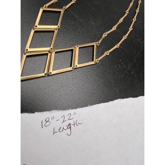 Vintage 70s Sara Coventry gold tone Goddess necklace geometric layer Y drop - Picture 6 of 6